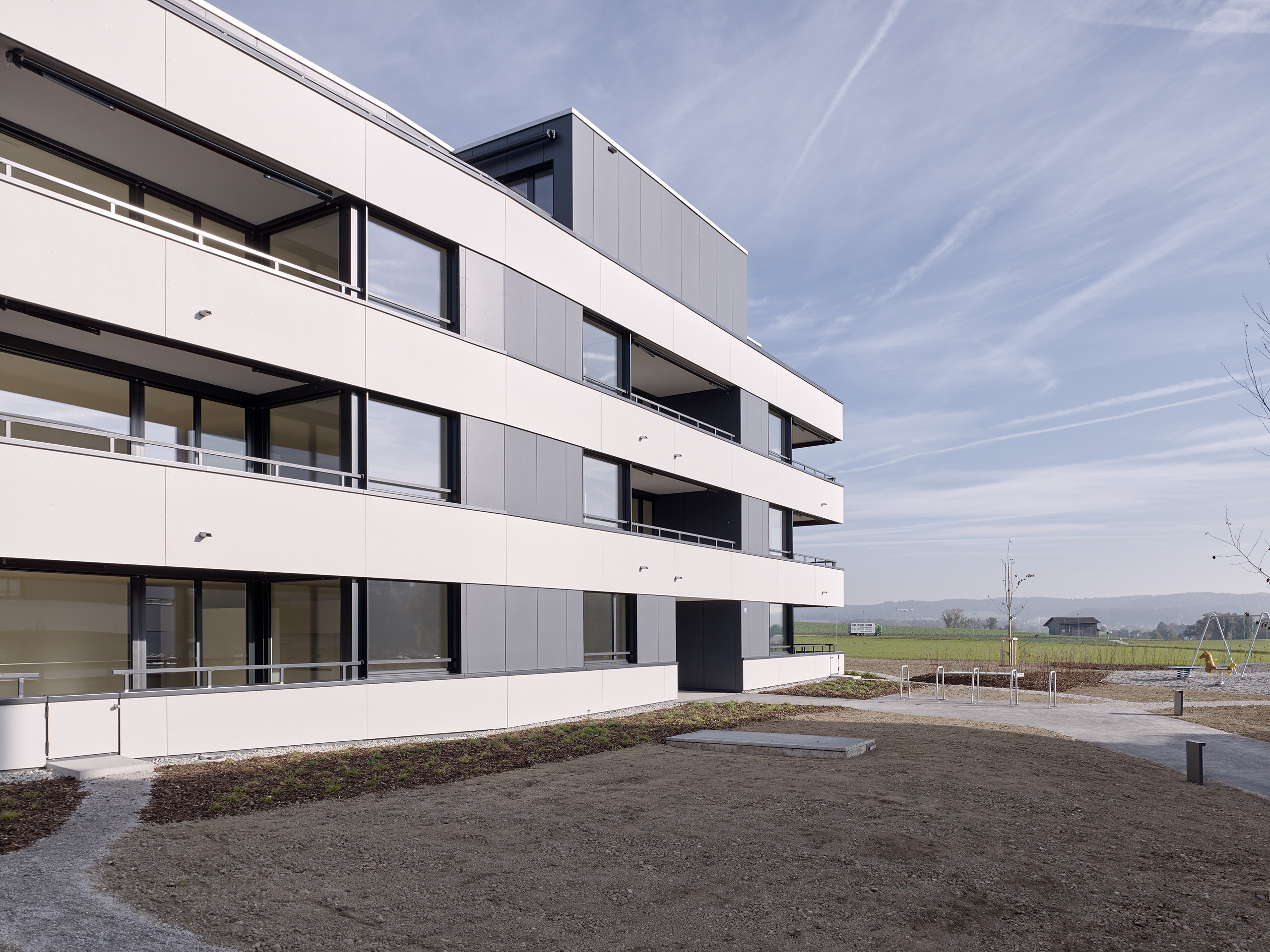 E18686 Alpa 080422 SCREEN